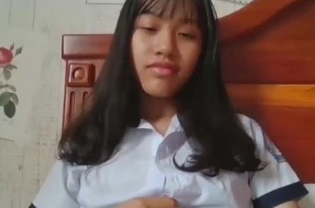 Sinh viên đam mê yêu thương ghi lại những khoảnh khắc nóng bỏng